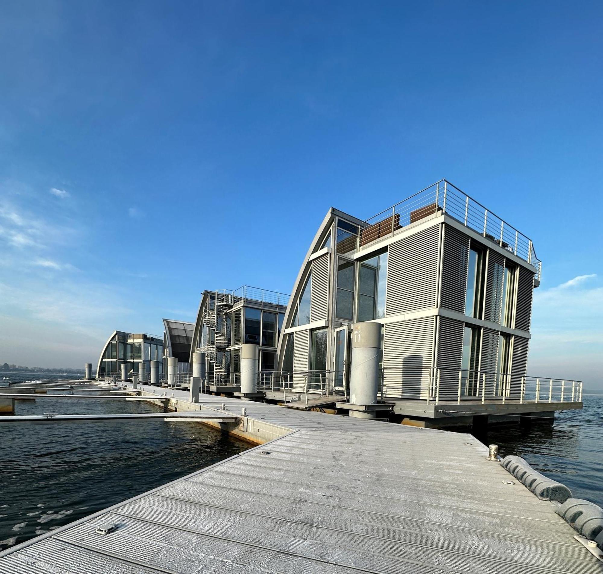 Schwimmendes Ferienhaus Silent Elsterheide Bagian luar foto